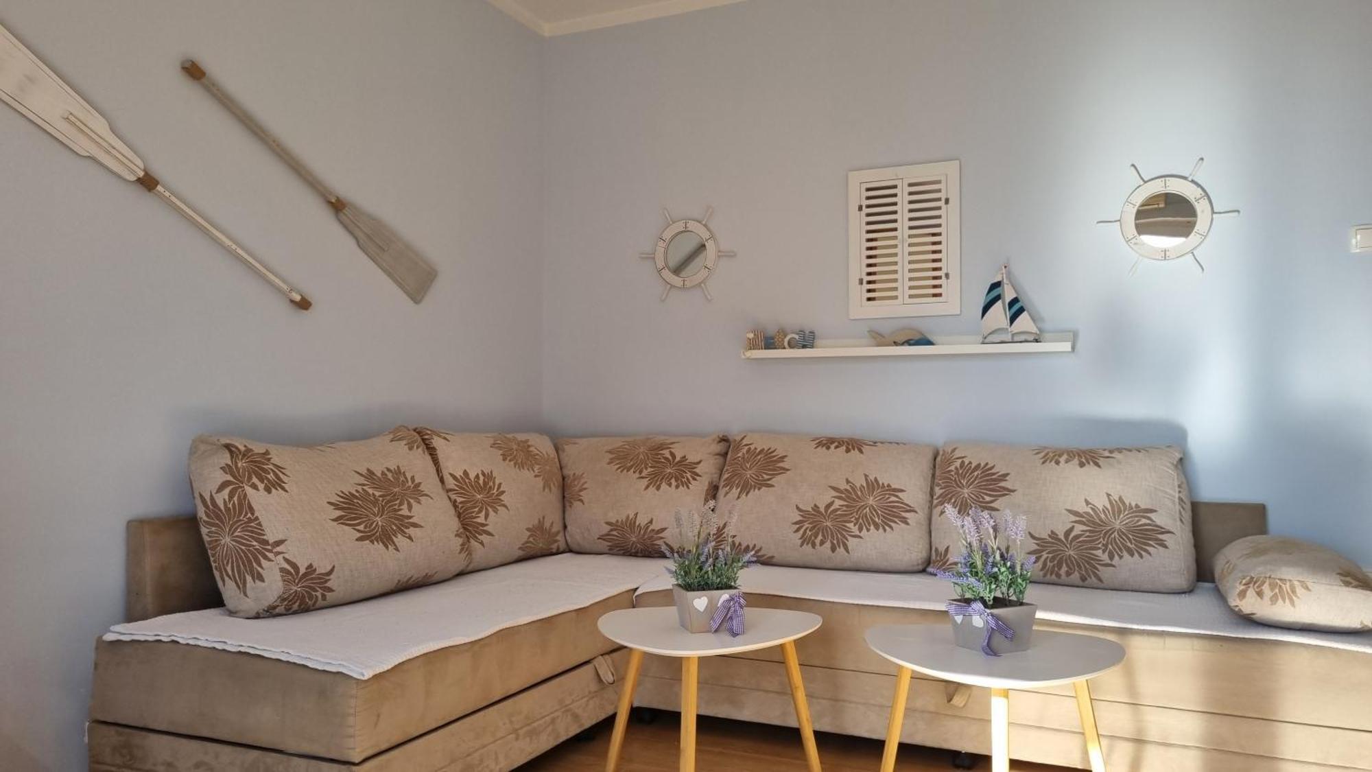 לובראן Apartment With Direct Sea View, Free Parking And Close To Beaches And Promenade מראה חיצוני תמונה