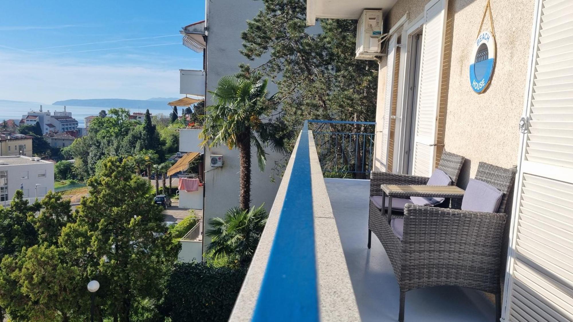 לובראן Apartment With Direct Sea View, Free Parking And Close To Beaches And Promenade מראה חיצוני תמונה